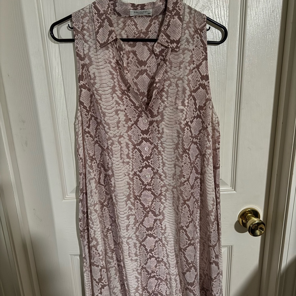 Equipment Femme Pink Snake Print Blouse